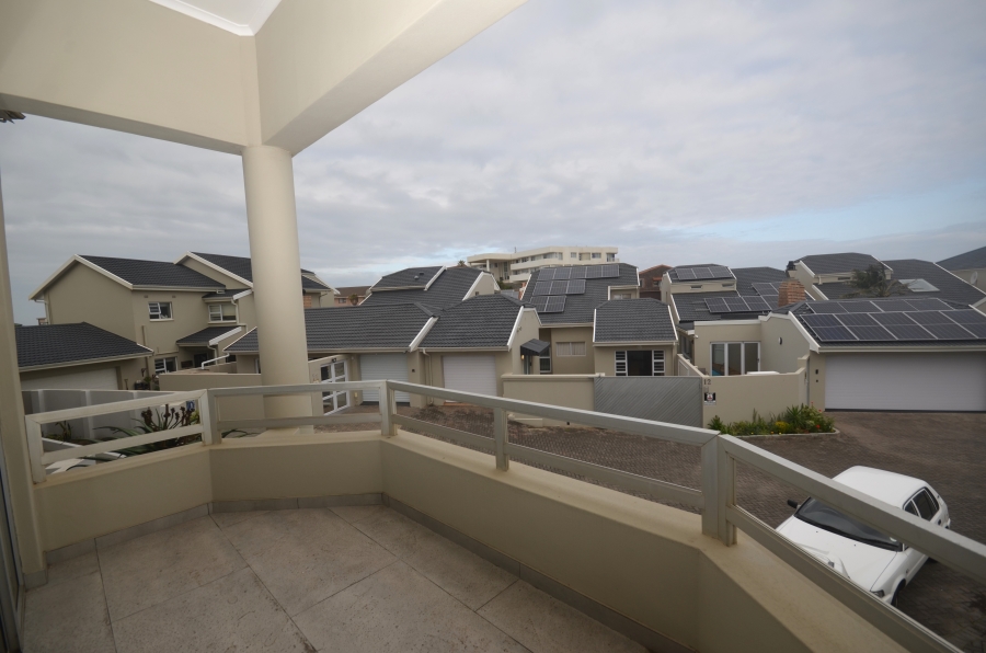 4 Bedroom Property for Sale in Gonubie Eastern Cape